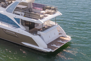 60FT (18.29M) AZIMUT