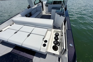 Steel City 32ft Aviara Yacht For Sale