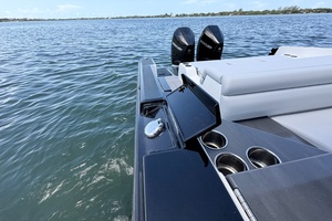 Steel City 32ft Aviara Yacht For Sale