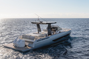 37FT (11.51M) FIART Worth Avenue Yachts