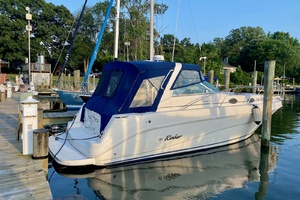 33' Rinker 2000