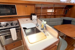 PERFECT PITCH 38ft Catalina Yacht For Sale