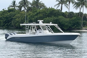 35' Everglades 2015