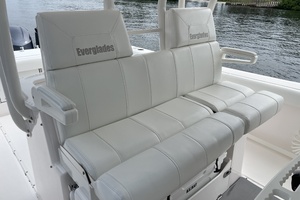 35ft Everglades Yacht For Sale