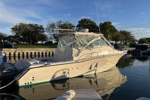 36ft Grady White Yacht For Sale