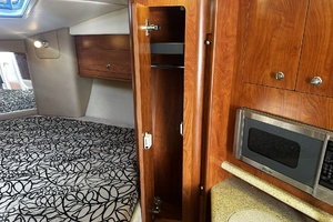 NATALY 31ft Rinker Yacht For Sale