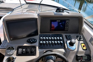 NATALY 31ft Rinker Yacht For Sale