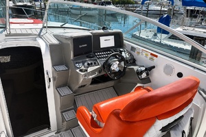 NATALY 31ft Rinker Yacht For Sale
