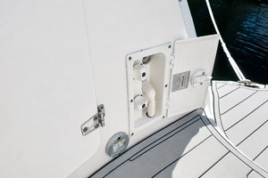 NATALY 31ft Rinker Yacht For Sale