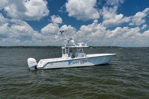  2016 SeaVee  Yacht For Sale in Annapolis MD