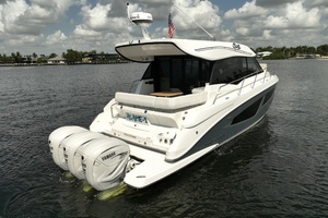 42FT (12.85M) REGAL Worth Avenue Yachts