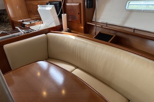 Tulsa Wind 37ft Beneteau Yacht For Sale