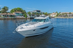 2014 Sea Ray  Yacht For Sale in Pompano Beach FL