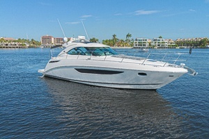  2014 Sea Ray  Yacht For Sale in Pompano Beach FL