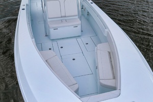 32ft Contender Yacht For Sale