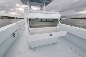 32ft Contender Yacht For Sale