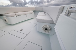 32ft Contender Yacht For Sale