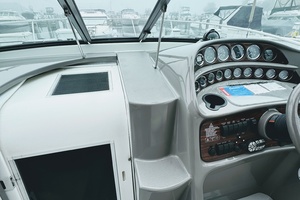 MIS ADVENTURE 29ft Four Winns Yacht For Sale