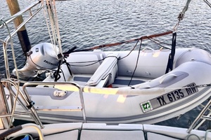 La Vida 39ft Beneteau Yacht For Sale
