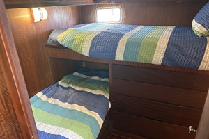 Reel Intel 42ft Hatteras Yacht For Sale