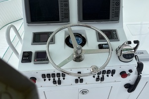 Reel Intel 42ft Hatteras Yacht For Sale