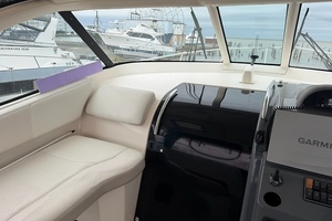 35ft Pursuit Yacht For Sale