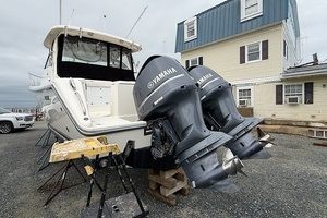 35ft Pursuit Yacht For Sale
