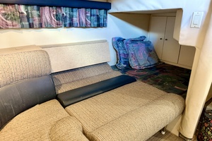 31ft Carver Yacht For Sale