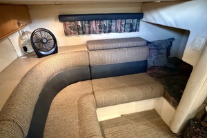 31ft Carver Yacht For Sale
