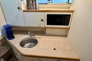31ft Carver Yacht For Sale