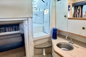 31ft Carver Yacht For Sale
