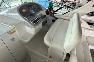 31ft Carver Yacht For Sale
