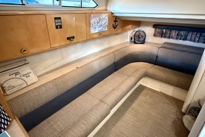 31ft Carver Yacht For Sale