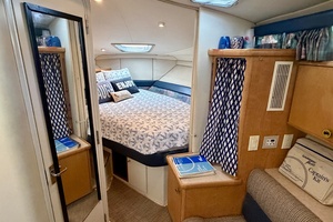 31ft Carver Yacht For Sale