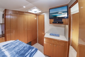 A 2 Z S 55ft Viking Yacht For Sale