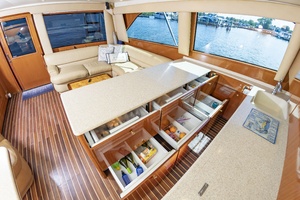 A 2 Z S 55ft Viking Yacht For Sale