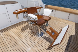 A 2 Z S 55ft Viking Yacht For Sale