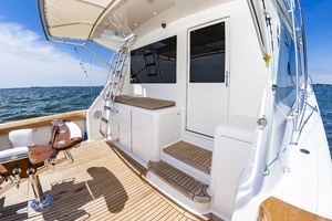 A 2 Z S 55ft Viking Yacht For Sale