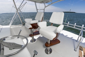 A 2 Z S 55ft Viking Yacht For Sale