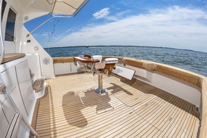 A 2 Z S 55ft Viking Yacht For Sale