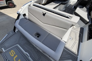 28ft Cobalt Yacht For Sale