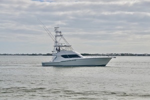 DOWN TIME 1999 Hatteras 60 Convertible Yacht For Sale in Stuart FL