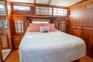 St  Bonaventure  48ft Sabre Yacht For Sale