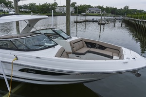 Photo 6669872 for 2018 Sea Ray SLX 350  