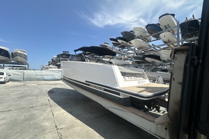 32ft VanDutch Yacht For Sale