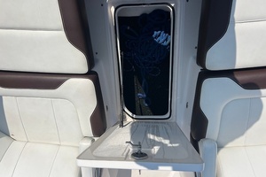 32ft Regal Yacht For Sale