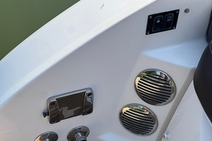 32ft Regal Yacht For Sale