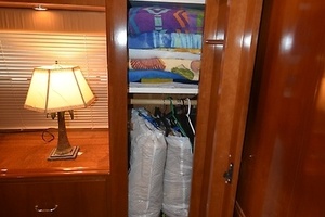 Chesapeake 46ft Carver Yacht For Sale