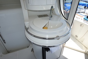 Chesapeake 46ft Carver Yacht For Sale