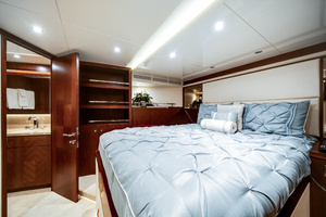 90ft Ocean Alexander Yacht For Sale